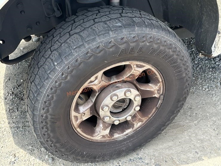 2016-ford-f350-xlt-image-8