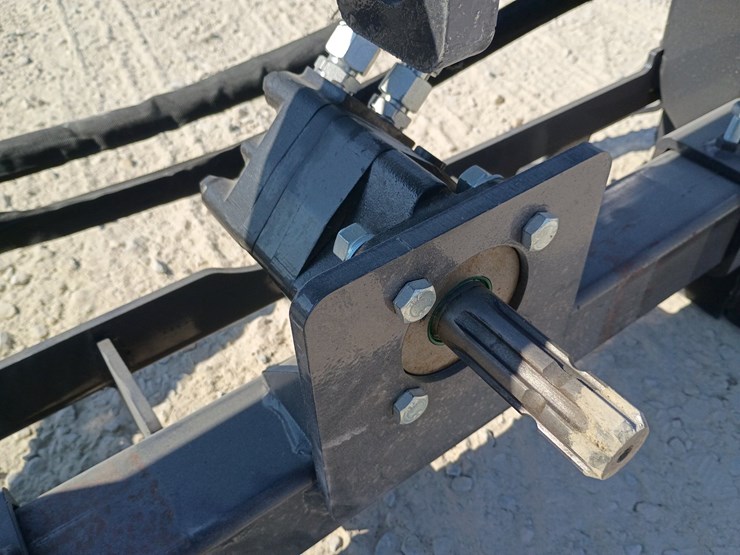 #l85-001-•-landhonor-3-point-adapter-skid-steer-attachment-image-9