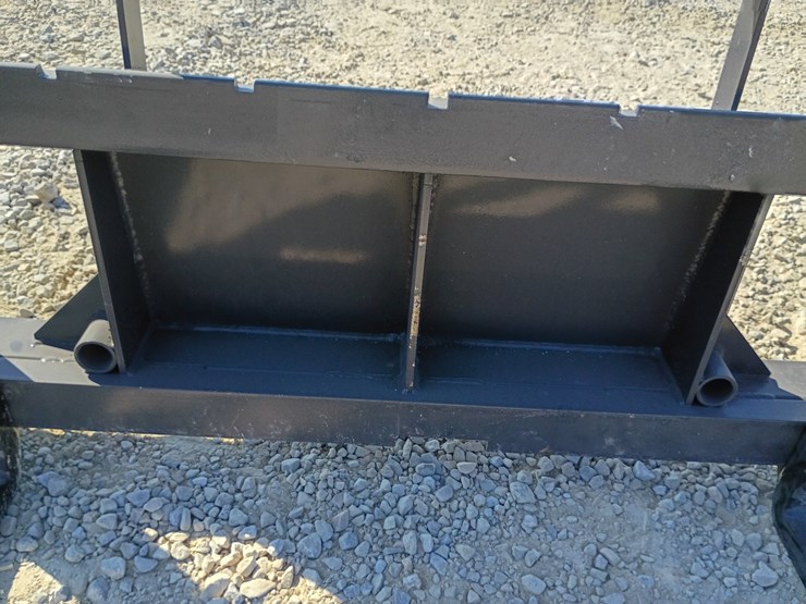#l85-016-•-landhonor-pallet-fork-mini-skid-steer-attachment-image-6