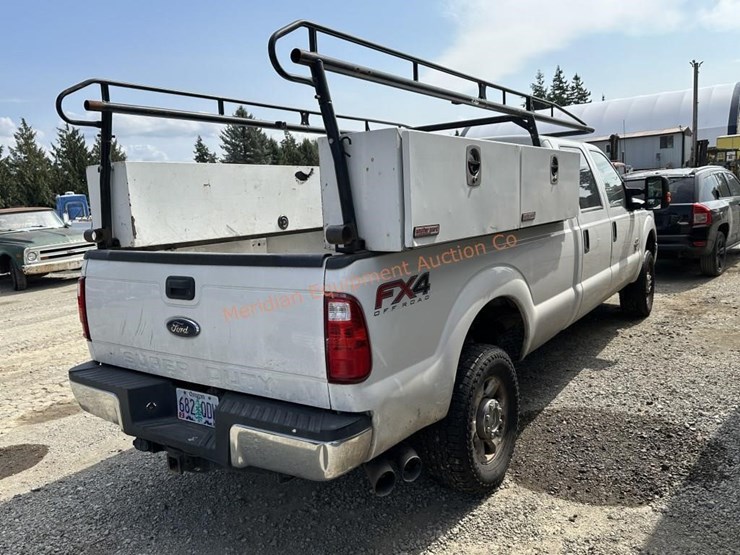 2016-ford-f350-xlt-image-5