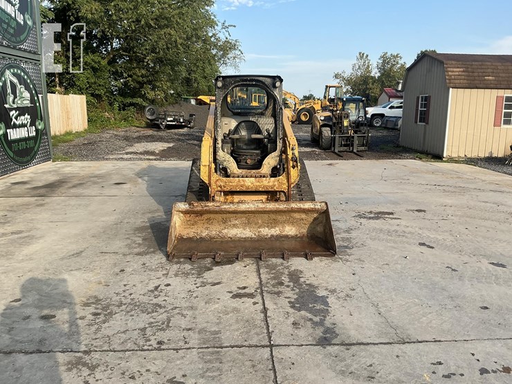 2020-caterpillar-249d3-image-7