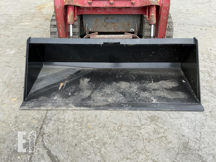 2021-takeuchi-tl8r2-image-9