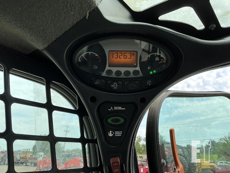 2021-bobcat-t770-image-18