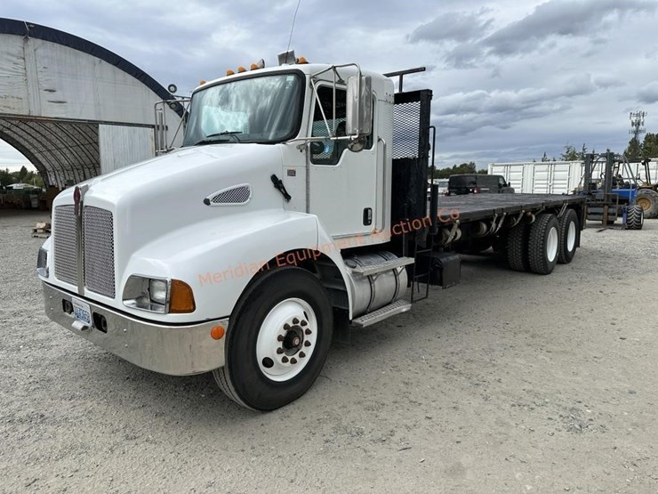 2007-kenworth-t300-image-1