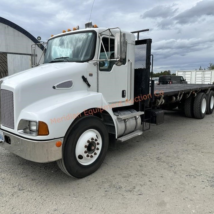 2007 KENWORTH T300