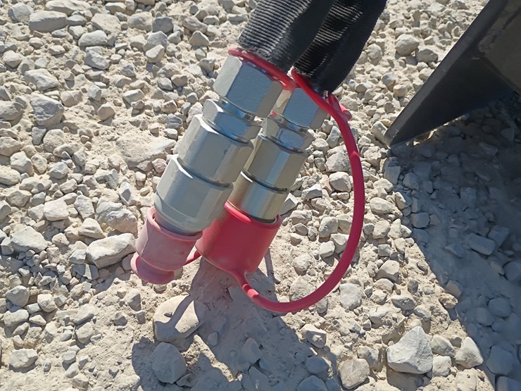 #l85-001-•-landhonor-3-point-adapter-skid-steer-attachment-image-11