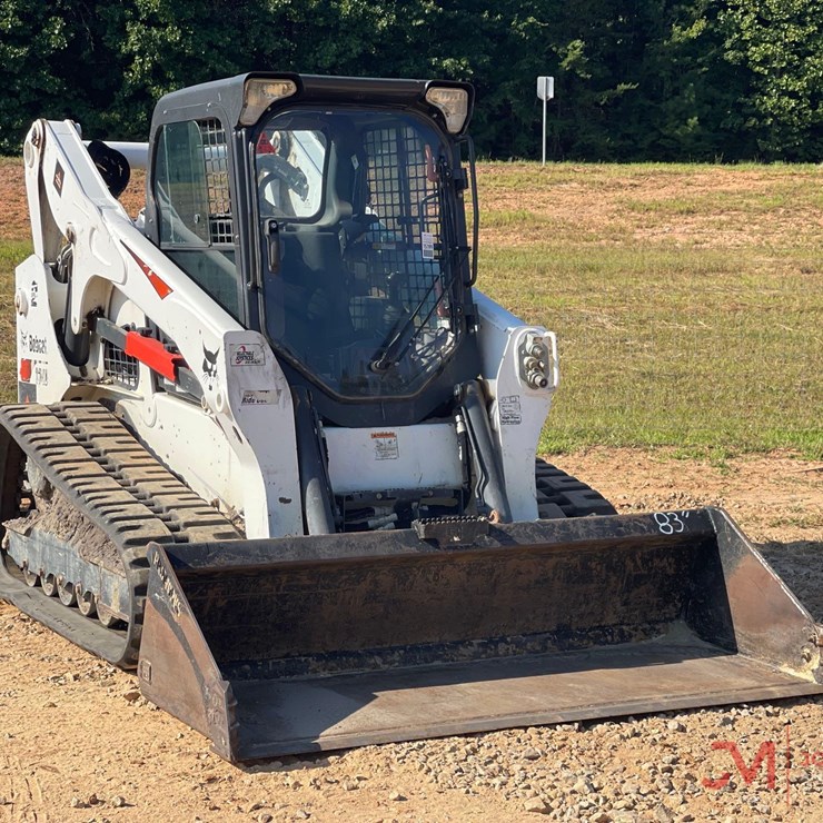 2022 BOBCAT T740