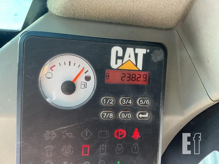 2022-caterpillar-249d3-image-17