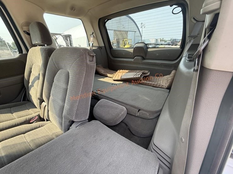 2002-ford-explorer-xlt-image-31