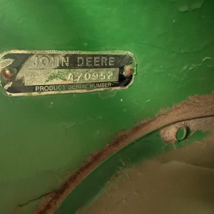 JOHN DEERE 843