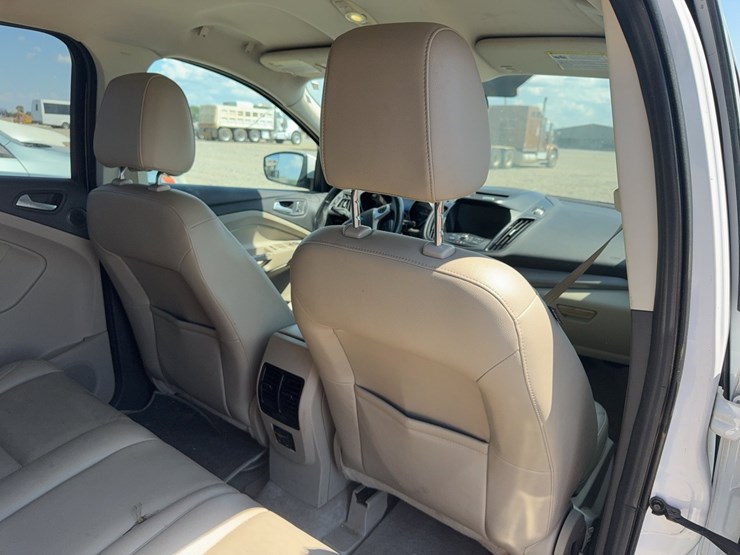 2014-ford-escape-image-23