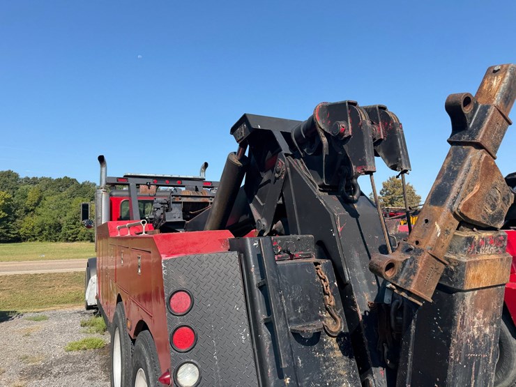 1997-peterbilt-378-image-26