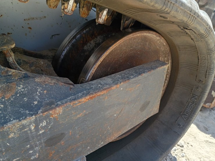 2022-bobcat-t66-image-51