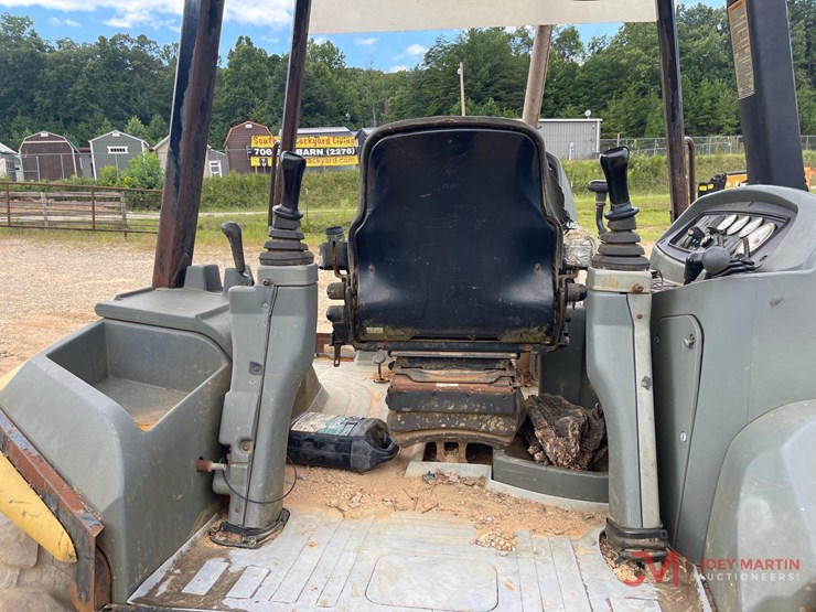 2003-caterpillar-420d-image-18