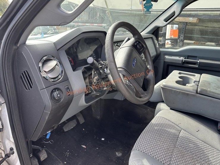 2016-ford-f350-xlt-image-19