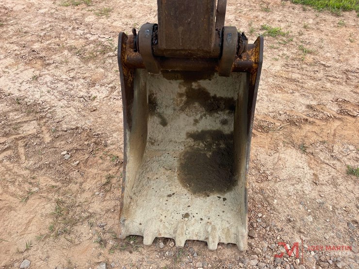 2003-caterpillar-420d-image-14