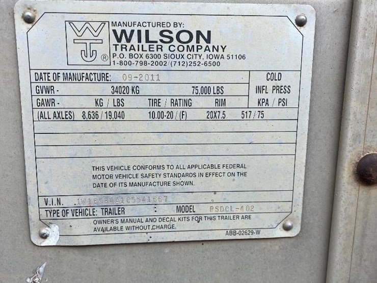 2012-wilson-livestock-trailer-image-9