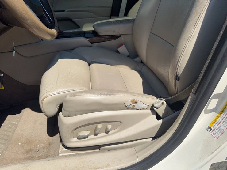 #48220-•-2013-cadillac-xts-sedan-2g61r5s39d9103334-inv#-48220-image-40