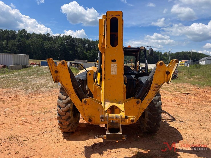 2017-jcb-510-image-8