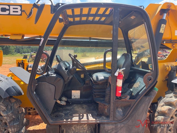 2017-jcb-510-image-15