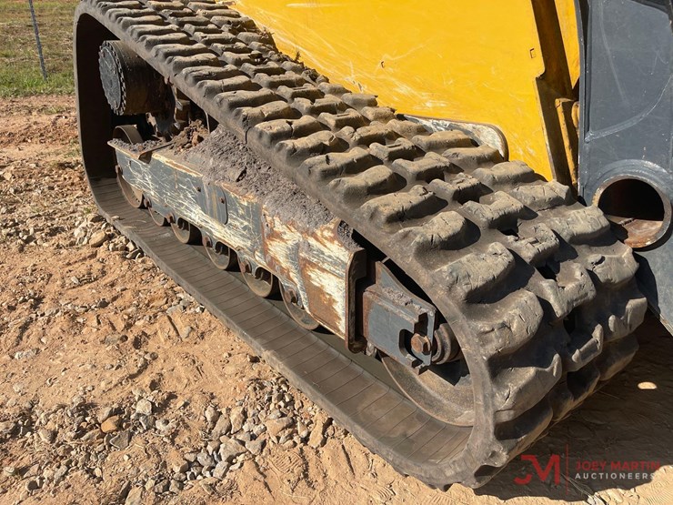 2024-deere-331g-image-9