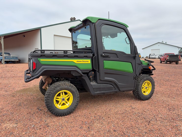 john-deere-gator-image-5