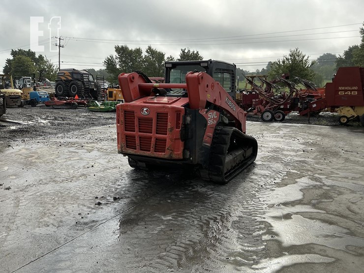 2017-kubota-svl95-2-image-4