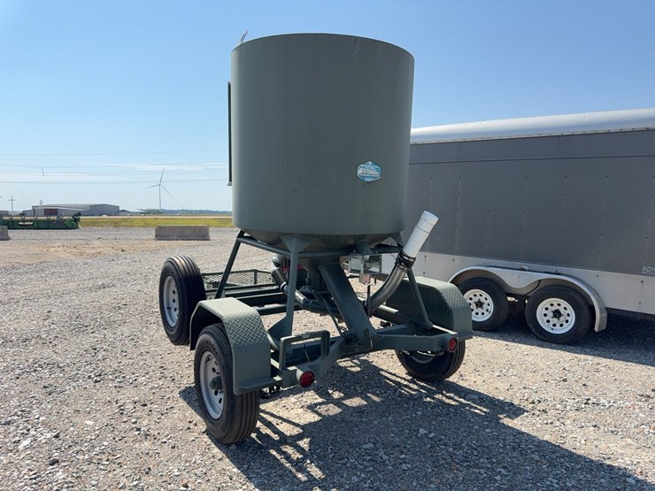 #49010-•-2020-meritt-management-co-wildlife-feeeder-w/-trailer-1m9w1w160ca57581-inv#-49010-image-6