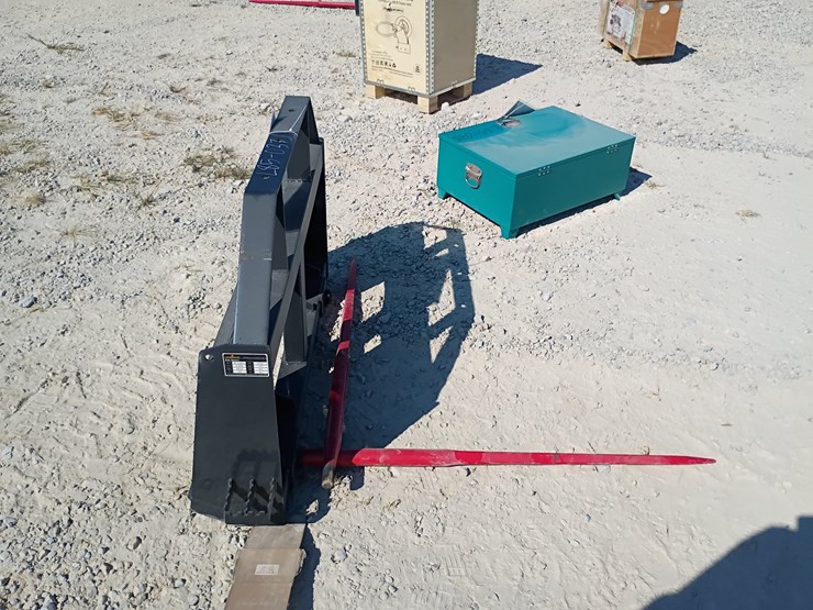 #l85-037-•-landhonor-bale-spears-skid-steer-attachment-[missing-parts]-image-4