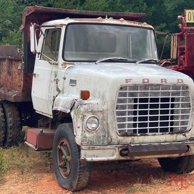 FORD 700