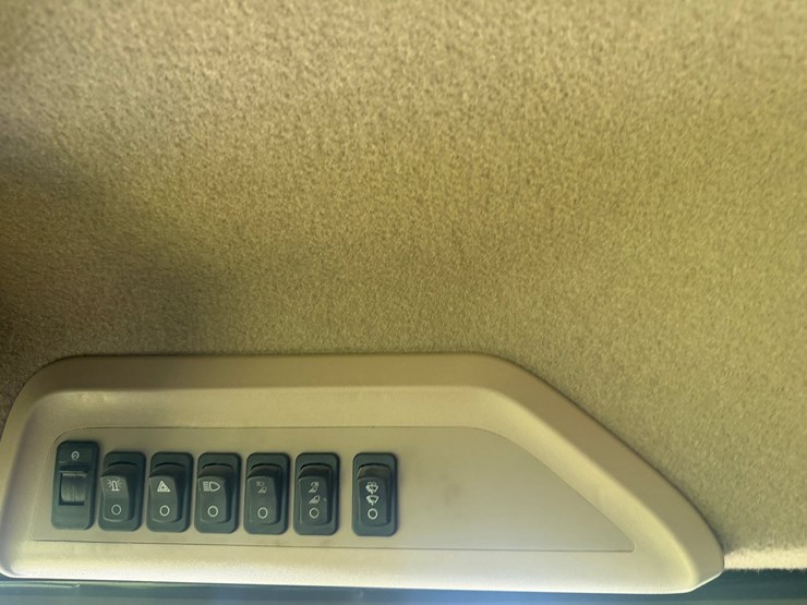 2015-john-deere-cp690-image-138