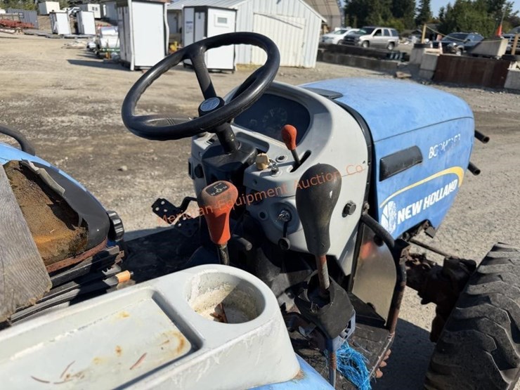 new-holland-boomer-50-image-19