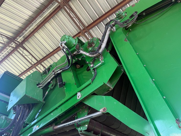 2015-john-deere-cp690-image-40