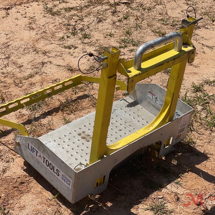 GENIE LIFT ACCESS DECK / PLATFORM