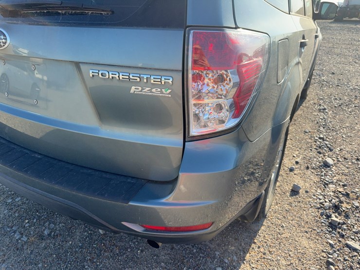 2012-subaru-forester-image-12