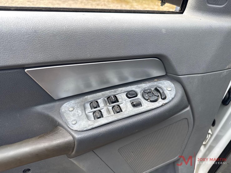 2008-dodge-ram-3500-image-16