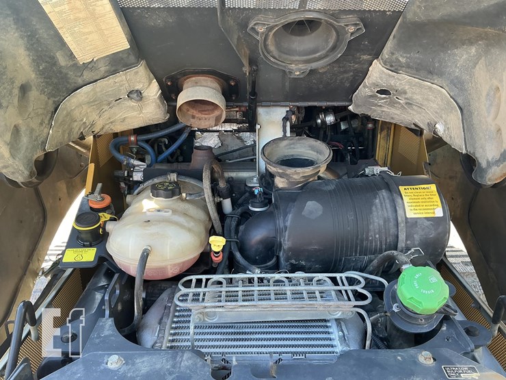2021-deere-333g-image-19
