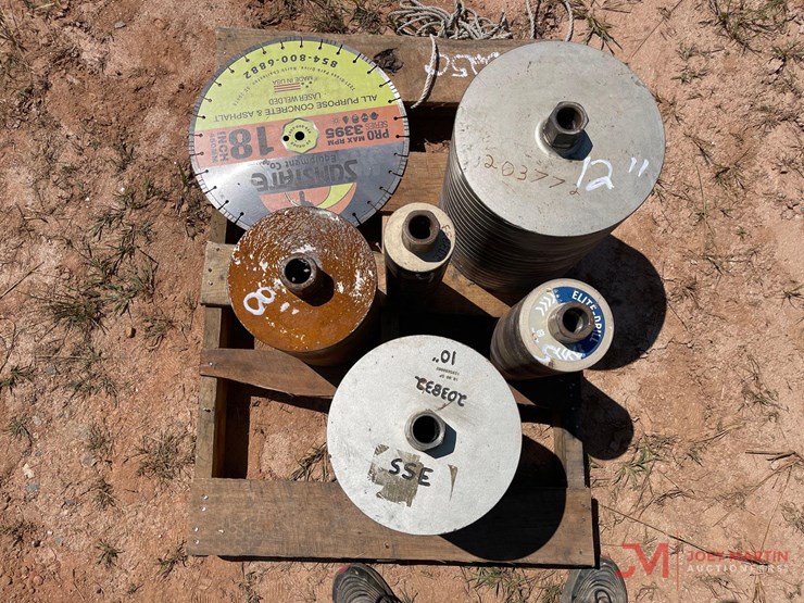 contents-of-pallet-various-sized-concrete-bore-bits,-18"-concrete-saw-blade-image-4
