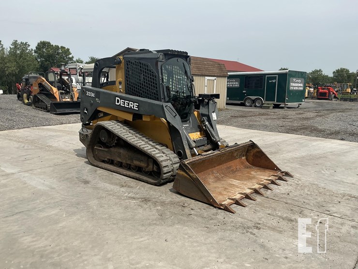 2016-deere-333e-image-6