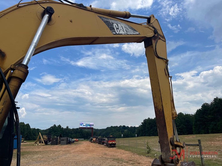 2003-caterpillar-320c-image-15