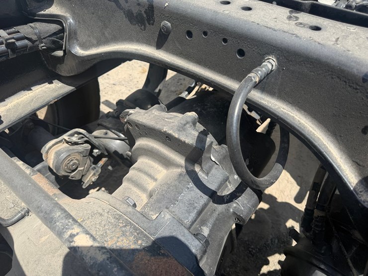 2016-peterbilt-579-image-27