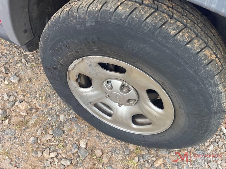 2005-jeep-liberty-image-9