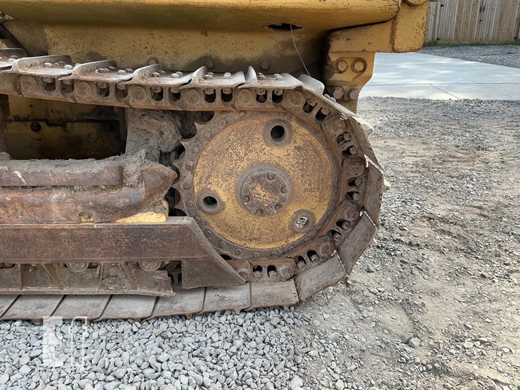 1995-caterpillar-d3c-iii-image-9