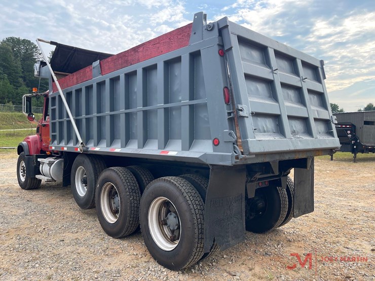 2007-mack-cv713-granite-tri-axle-dump-truck-image-5