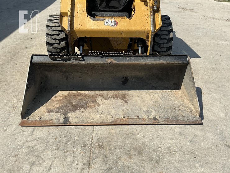 2020-caterpillar-246d3-image-9