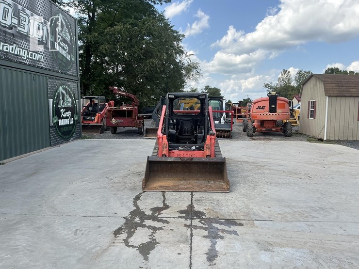2022-kubota-svl65-2-image-7