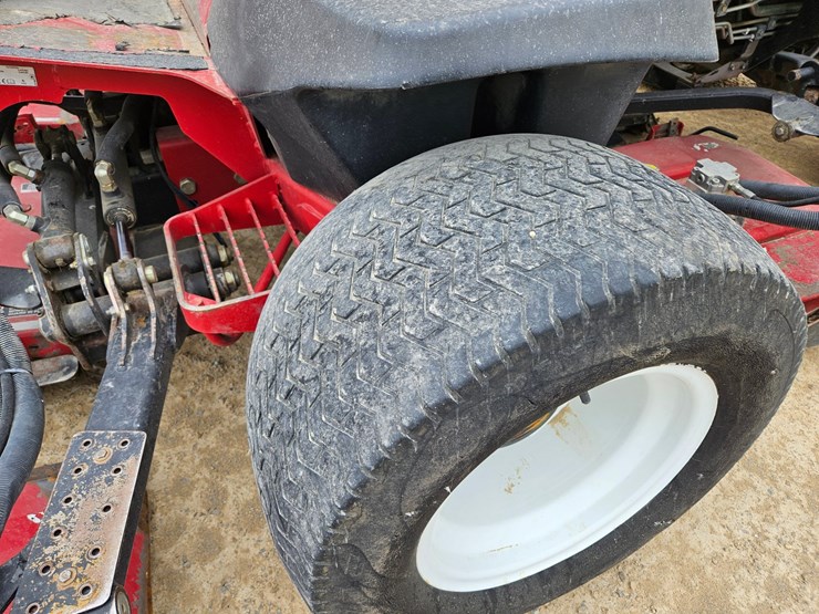toro-groundsmaster-4500d-image-14