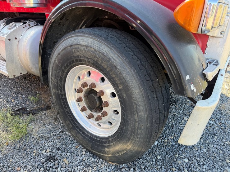 1997-peterbilt-378-image-11