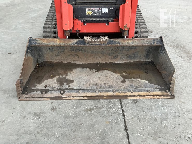 2023-kubota-svl97-2-image-11