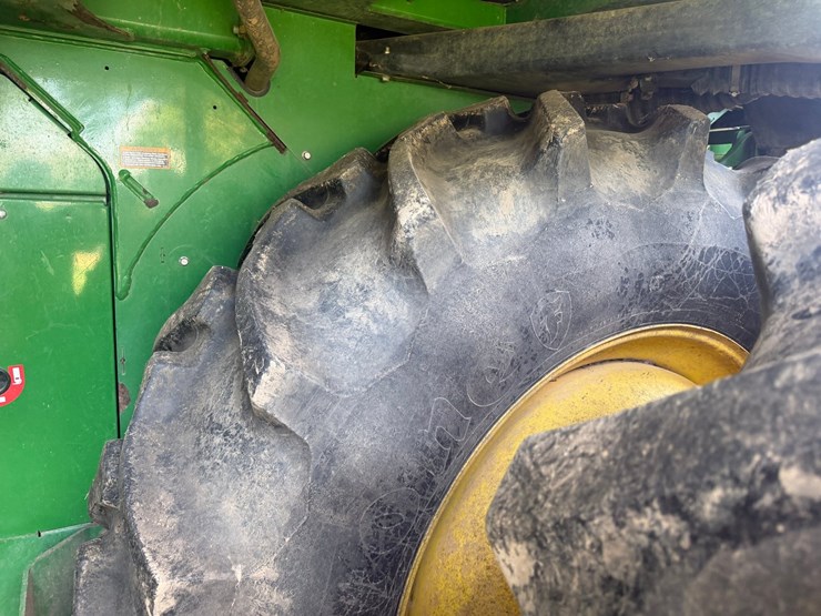 2015-john-deere-cp690-image-15